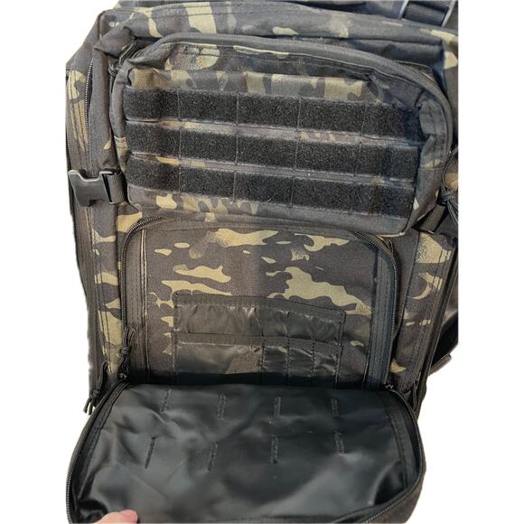 Generic Dark Green Camo Tactical Backpack - Picture 3 of 5